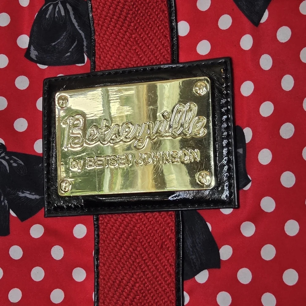Betseyville Betsey Johnson Black Bow White Polkadot Red Laptop Soft Case Handles